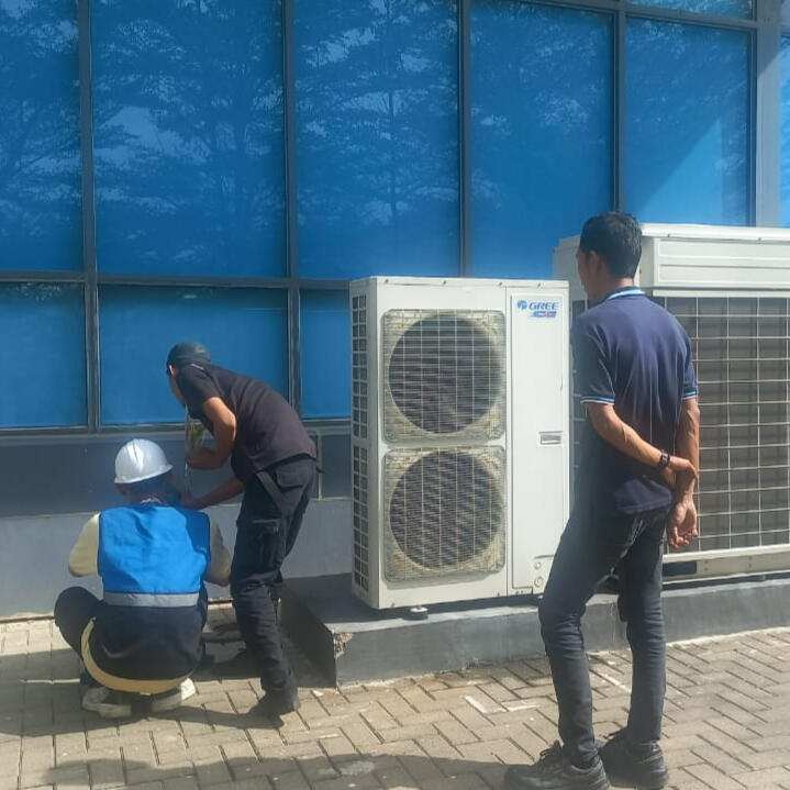 Pemasangan AC Castte